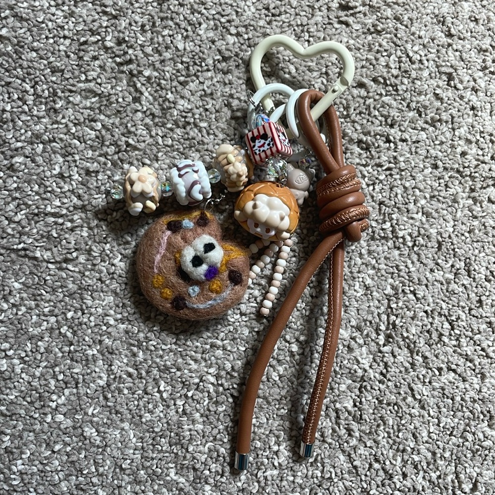 pop mart Satyr Rory pop bean key chain / bag charm